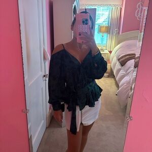 DO+BE Top with tie around waist